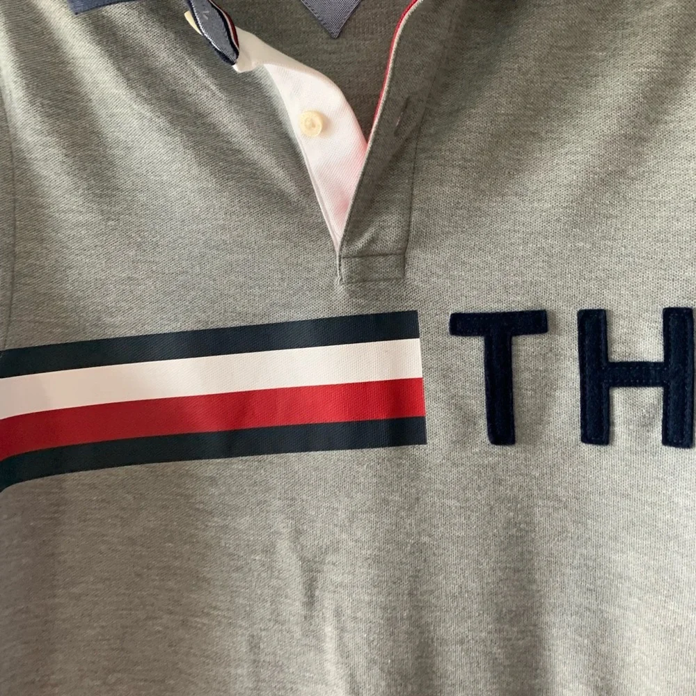 Timmy Hilfiger Mans top XS - Picture 2 of 3